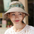 czapka damska z chustą i odpinanym daszkiem na lato brązowa