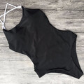 strój kąpielowy jednoczęściowy na plażę czarny