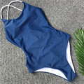 strój kąpielowy jednoczęściowy na plażę niebieski