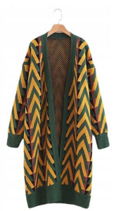 Długi sweter kardigan damski w geometryczne wzory